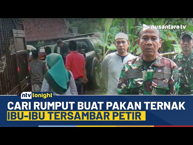 Youtube Thumnail image of : Ngeri! Detik-detik Ibu-ibu Tersambar Petir di Sawah, Warga Tandu Korban ke Puskesmas | NTV TONIGHT