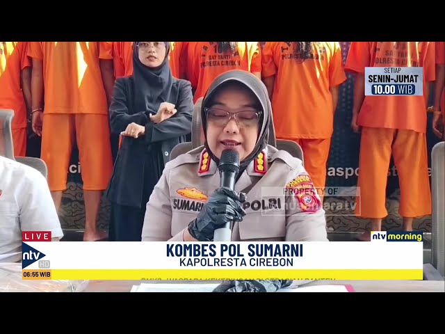 Youtube Thumnail image of : Bejat! Oknum Guru SD di Cirebon Diringkus Usai Lecehkan 5 Muridnya | NTV MORNING