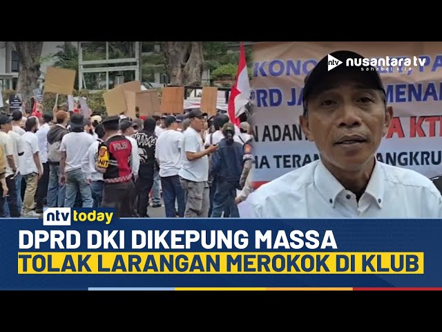 Youtube Thumnail image of : Gempar! Ratusan Pekerja Demo di DPRD DKI, Tolak Larangan Merokok di Tempat Hiburan Malam | NTV